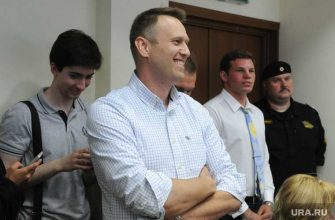 Алексей Навальный бутылка реакция соцсети отравление