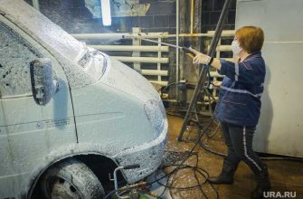 В Тюмени торгуют местами в очередях на автомойки