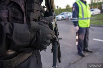 Нижний Куранах мужчина автомобиль ФСБ золото