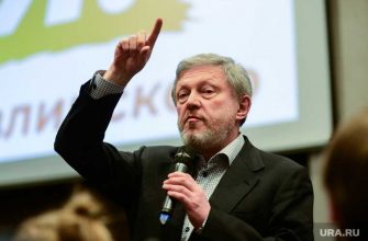 Григорий Явлинский статья Алексей Навальный