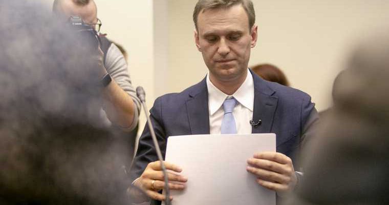 Адвокаты обжаловали приговор Навальному