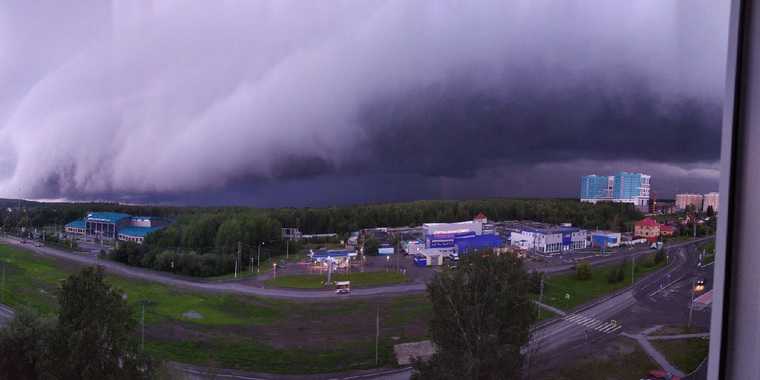 По Тюменской области прошелся ураган. Фото